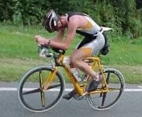 Guido Gosselink op de fiets in Almere